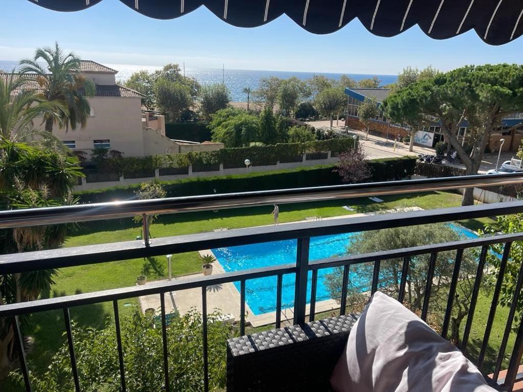 The Hollidays Apartment Calella Exterior photo