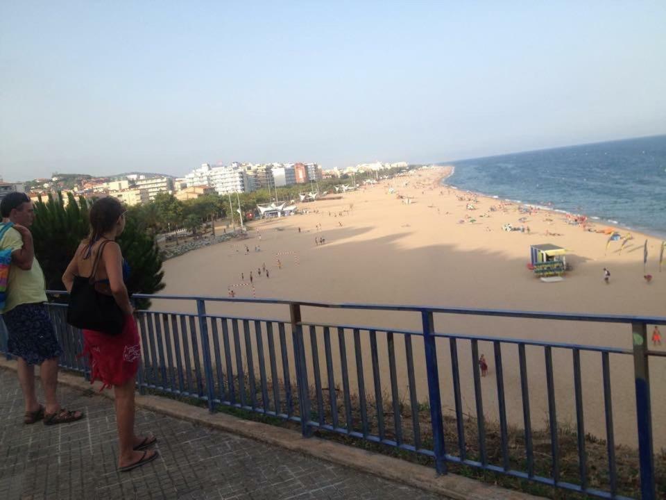 The Hollidays Apartment Calella Exterior photo